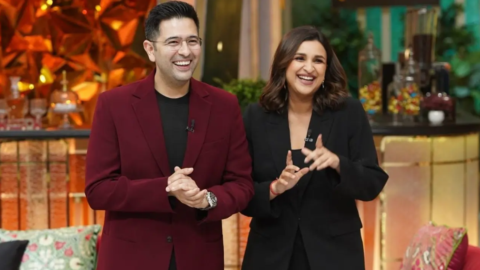 परिणीति चोपड़ा और राघव चड्ढा ने 'द ग्रेट इंडियन कपिल शो में मचाया धमाल, 'गुड न्यूज़' की बात पर हंसी नहीं रुकी